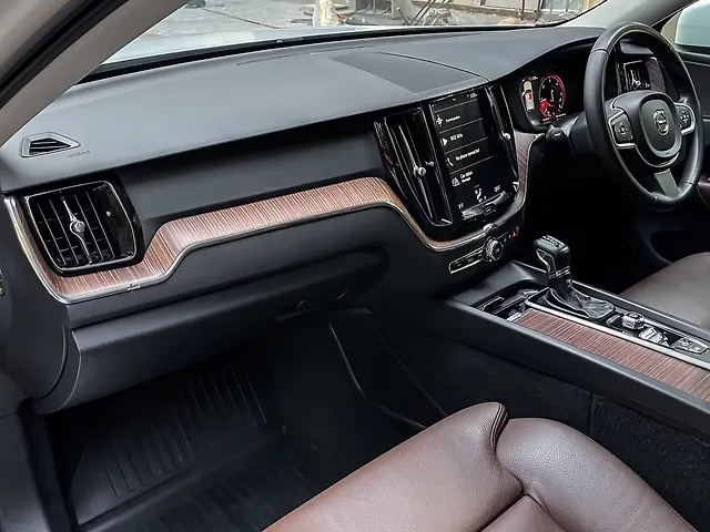 Used Volvo XC60 [2015-2017] Momentum in Gurgaon