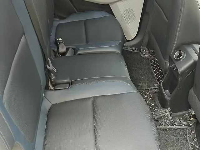 Used Kia Carens [2023-2024] Luxury (O)1.5 Turbo Petrol DCT 7 STR [2023-2024] in Hyderabad