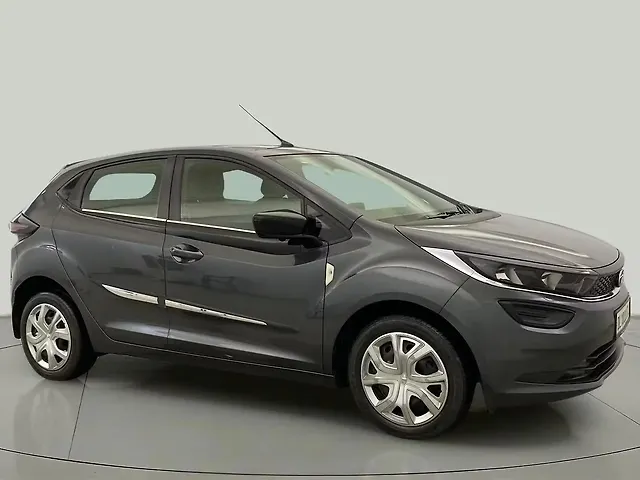 Used 2021 Tata Altroz in Delhi