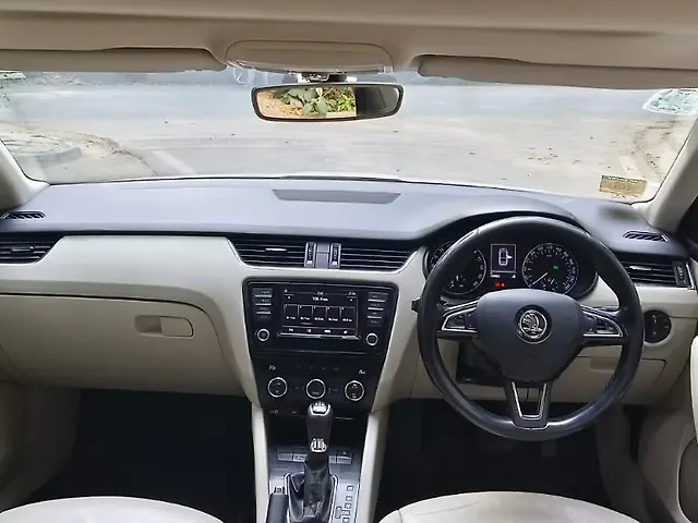 Used Skoda Octavia [2017-2021] 2.0 TDI CR Style Plus AT [2017] in Delhi