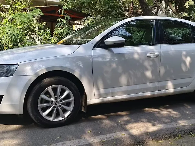 Used Skoda Octavia [2017-2021] 2.0 TDI CR Style Plus AT [2017] in Delhi
