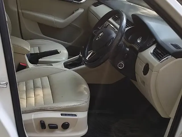 Used Skoda Octavia [2017-2021] 2.0 TDI CR Style Plus AT [2017] in Delhi