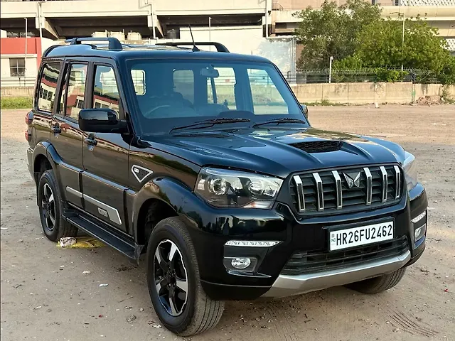 Used Mahindra Scorpio S MT 7STR in Delhi