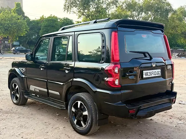 Used Mahindra Scorpio S MT 7STR in Delhi