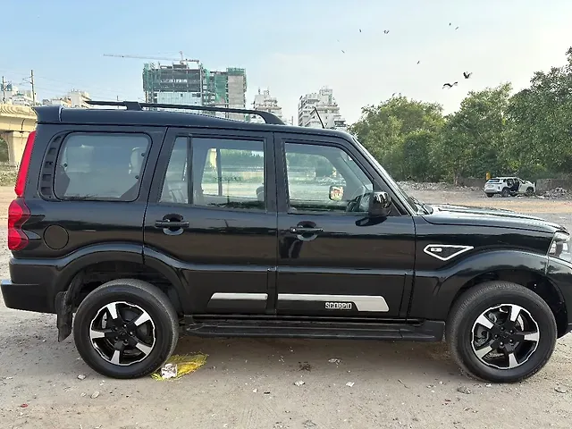 Used Mahindra Scorpio S MT 7STR in Delhi
