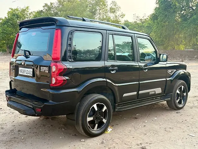 Used Mahindra Scorpio S MT 7STR in Delhi