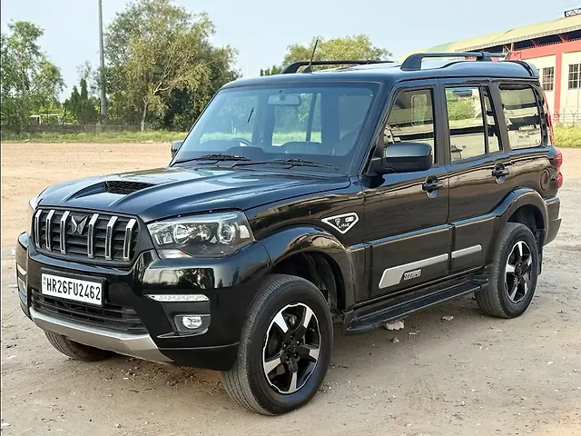 Used Mahindra Scorpio S MT 7STR in Delhi