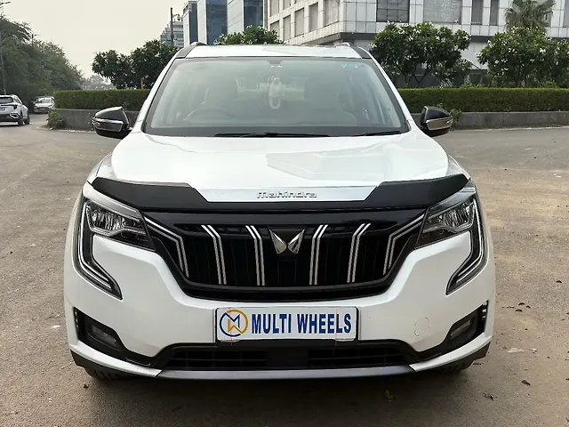 Used 2022 Mahindra XUV700 in Delhi
