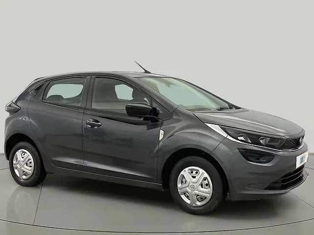 Used 2020 Tata Altroz in Delhi