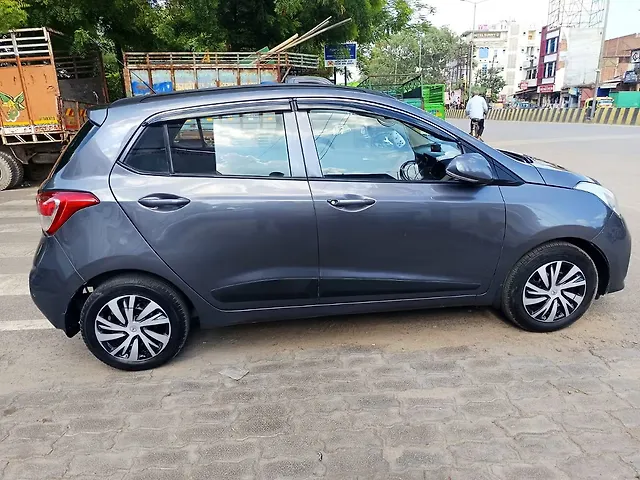 Used Hyundai Grand i10 Sportz (O) 1.2 Kappa VTVT [2017-2018] in Kanpur