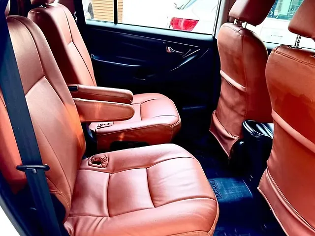 Used Toyota Innova Crysta [2020-2023] GX 2.4 7 STR in Agra