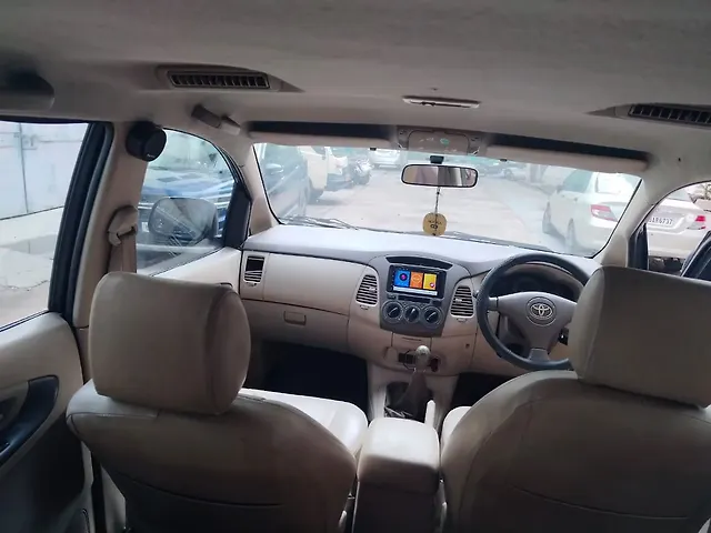 Used Toyota Innova [2005-2009] 2.5 G4 8 STR in Kanpur