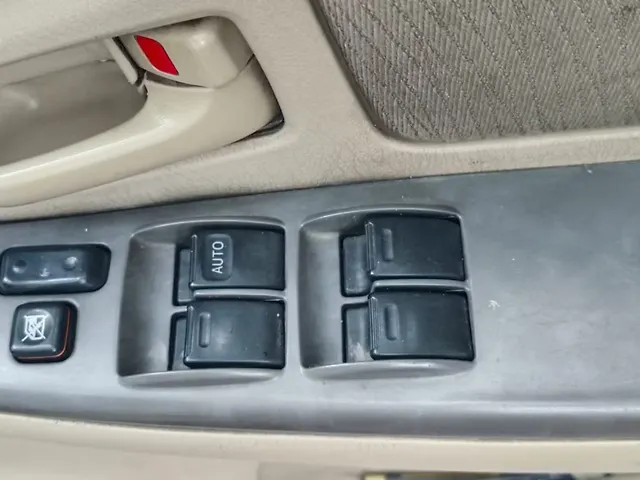 Used Toyota Innova [2005-2009] 2.5 G4 8 STR in Kanpur