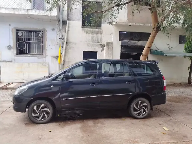 Used Toyota Innova [2005-2009] 2.5 G4 8 STR in Kanpur