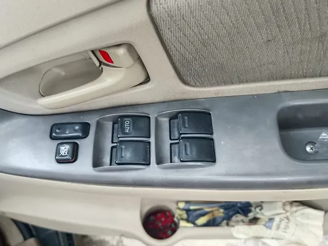 Used Toyota Innova [2005-2009] 2.5 G4 8 STR in Kanpur