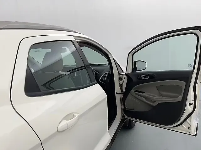 Used Ford EcoSport [2015-2017] Titanium 1.5L Ti-VCT AT in Lucknow