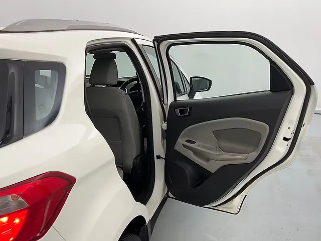 Used Ford EcoSport [2015-2017] Titanium 1.5L Ti-VCT AT in Lucknow