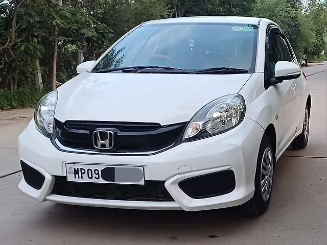 Used Honda Brio S (O)MT in Indore