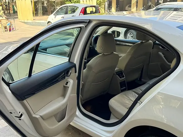 Used Skoda Octavia [2013-2015] Style TDI AT in Ahmedabad