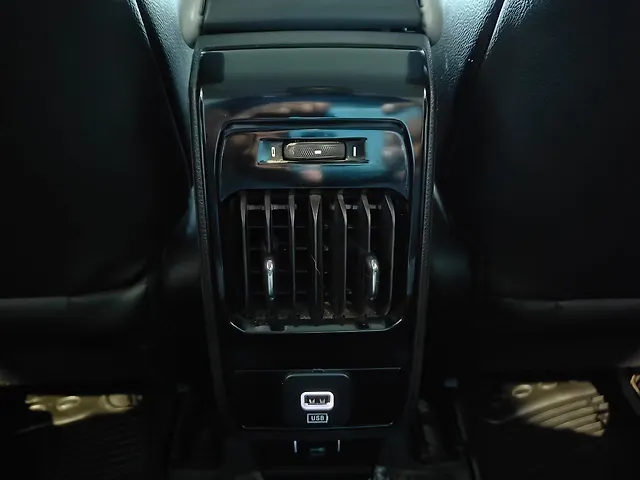 Used Jeep Compass [2017-2021] Limited (O) 1.4 Petrol AT [2017-2020] in Ahmedabad