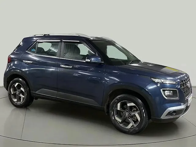 Used 2021 Hyundai Venue in Mumbai