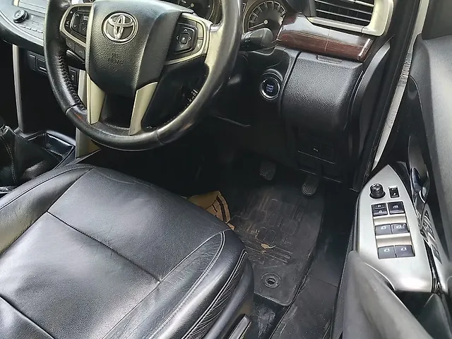 Used Toyota Innova Crysta [2016-2020] 2.4 ZX 7 STR [2016-2020] in Hyderabad