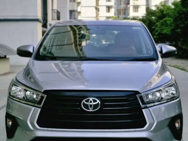 Used 2022 Toyota Innova Crysta in Lucknow
