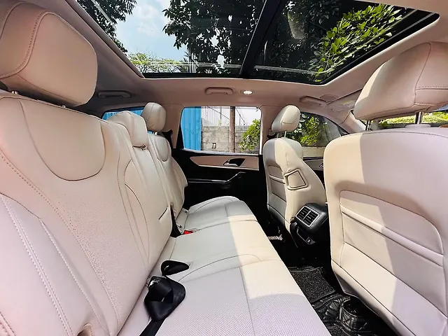 Used Mahindra XUV700 AX 7 Diesel AT AWD Luxury Pack 7 STR [2021] in Bangalore