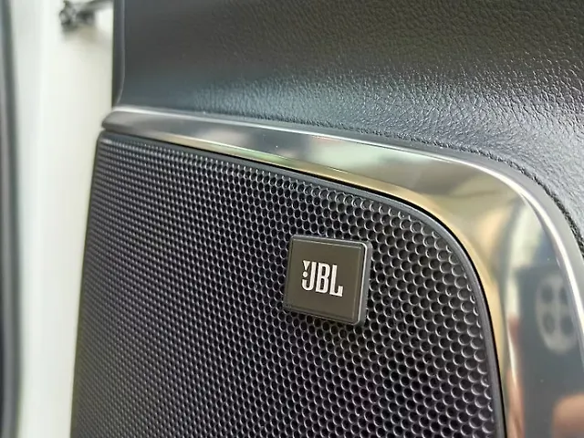 Used Toyota Vellfire [2020-2023] Hybrid in Mumbai