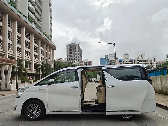 Used Toyota Vellfire [2020-2023] Hybrid in Mumbai