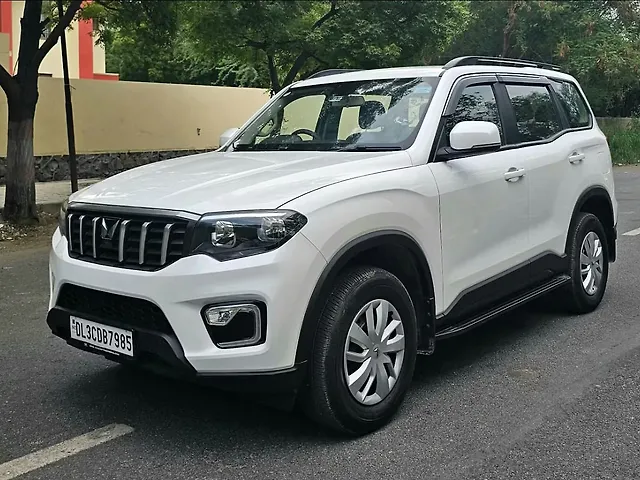 Used Mahindra Scorpio N Z4 Petrol MT 7 STR [2022] in Delhi