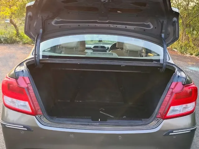 Used Maruti Suzuki Dzire [2017-2020] VXi AMT in Delhi