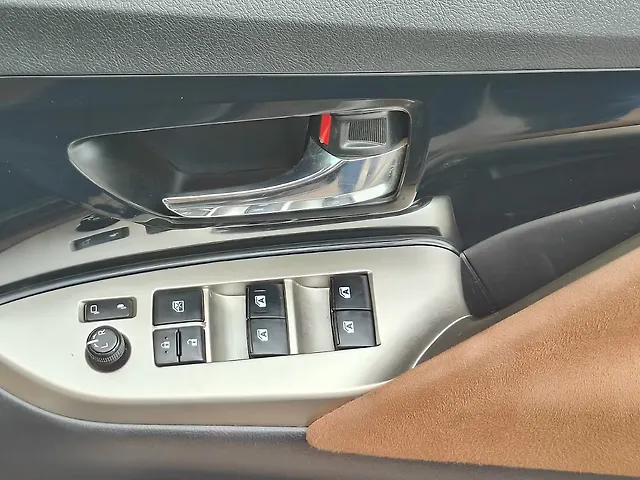 Used Toyota Innova Crysta [2016-2020] 2.8 ZX AT 7 STR [2016-2020] in Mumbai