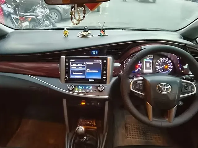 Used Toyota Innova Crysta [2016-2020] 2.4 VX 7 STR [2016-2020] in Kanpur