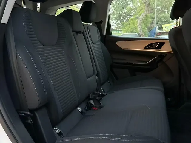 Used Mahindra XUV700 AX 5 Diesel AT 7 STR [2021] in Gurgaon