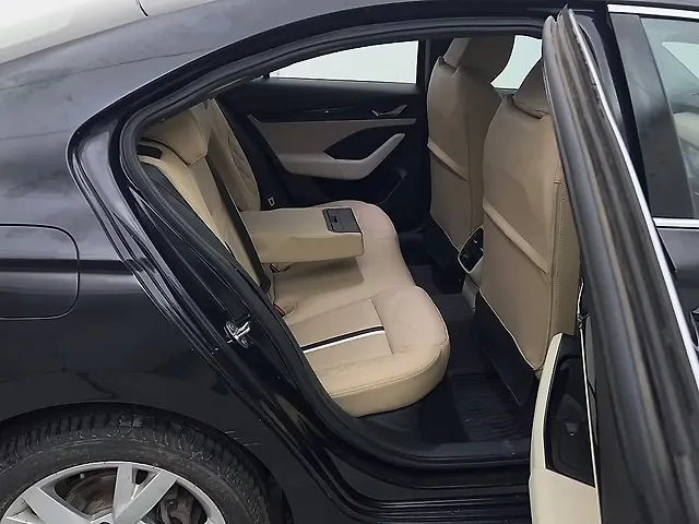 Used Skoda Octavia Style 2.0 in Mumbai