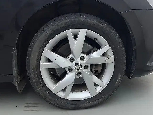 Used Skoda Octavia Style 2.0 in Mumbai