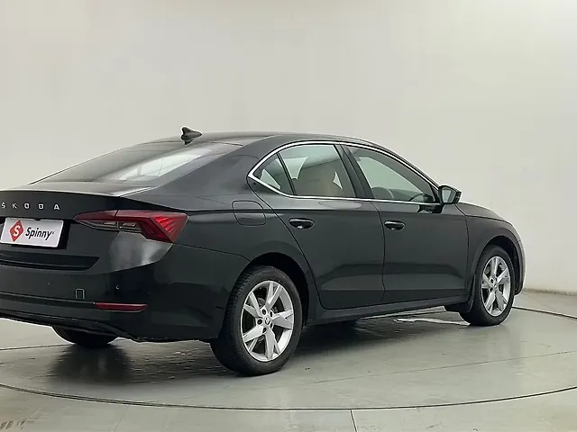 Used Skoda Octavia Style 2.0 in Mumbai