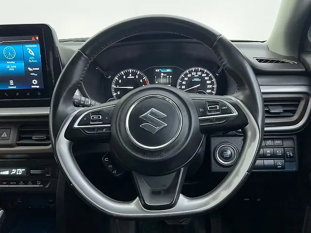 Used Maruti Suzuki Brezza ZXi Plus AT in Ahmedabad
