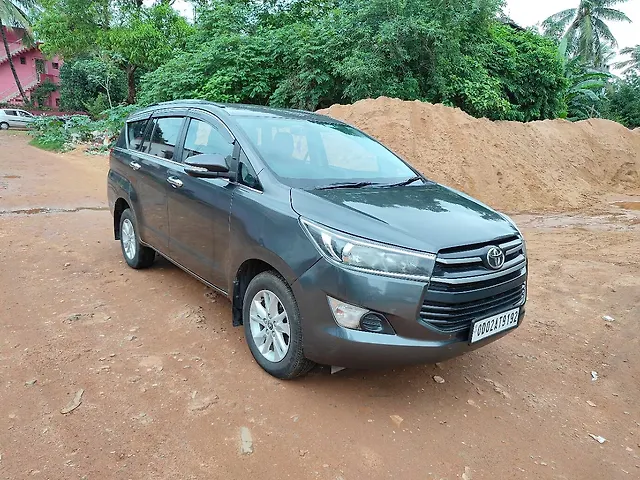 Used Toyota Innova Crysta [2016-2020] 2.4 G 8 STR [2016-2017] in Bhubaneswar