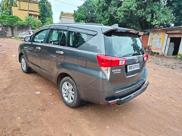 Used Toyota Innova Crysta [2016-2020] 2.4 G 8 STR [2016-2017] in Bhubaneswar