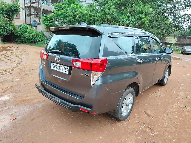 Used Toyota Innova Crysta [2016-2020] 2.4 G 8 STR [2016-2017] in Bhubaneswar