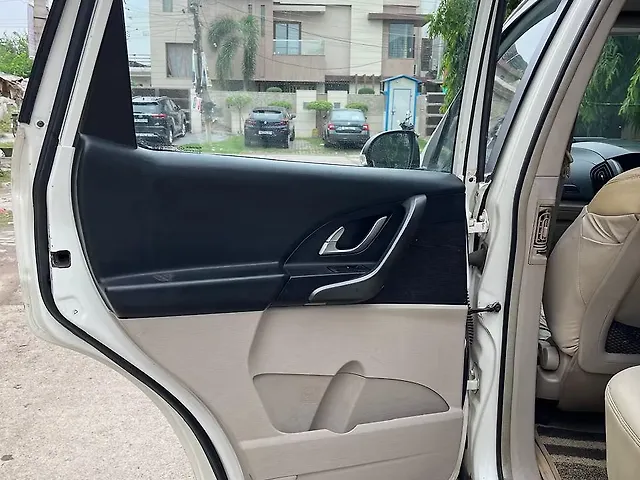 Used Mahindra XUV500 [2015-2018] W6 in Faridabad