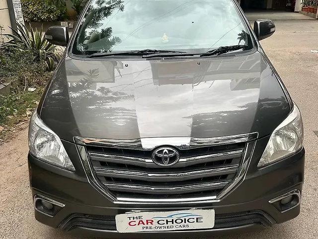 Used 2013 Toyota Innova in Hyderabad