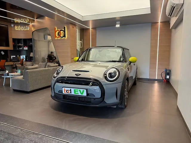 Used MINI Cooper SE 3-Door in Mumbai