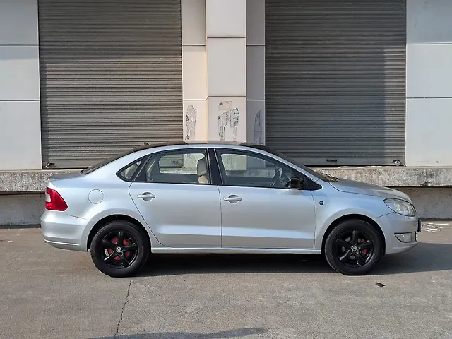 Used Skoda Rapid [2014-2015] 1.5 TDI CR Ambition with Alloy Wheels in Kalyan