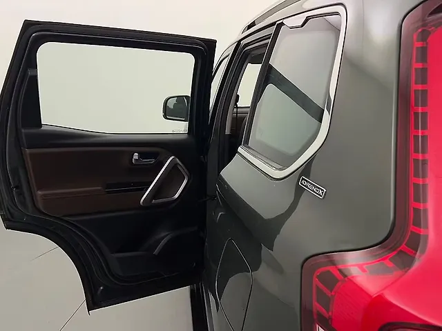 Used Mahindra Scorpio N Z8 L Diesel MT 4WD 7 STR [2022] in Ghaziabad