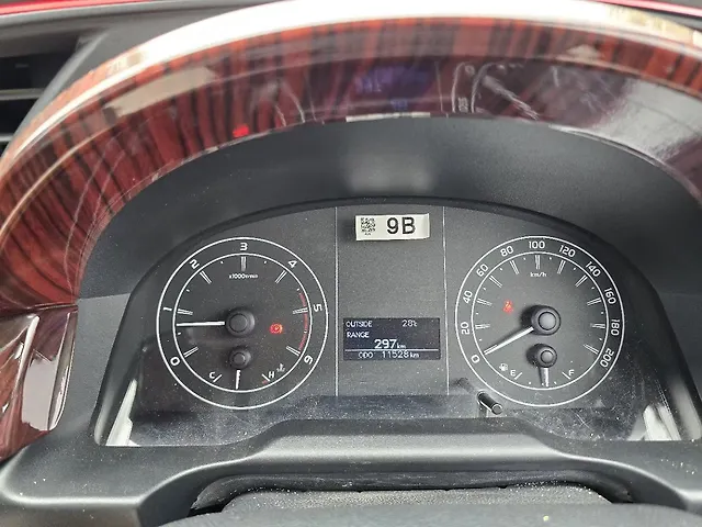 Used Toyota Innova Crysta VX 8 STR in Bhubaneswar