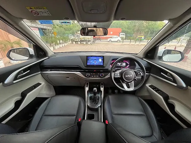 Used Kia Carens [2022-2023] Prestige 1.5 Petrol MT 7 STR in Gurgaon