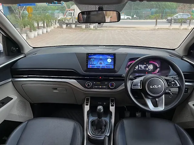 Used Kia Carens [2022-2023] Prestige 1.5 Petrol MT 7 STR in Gurgaon